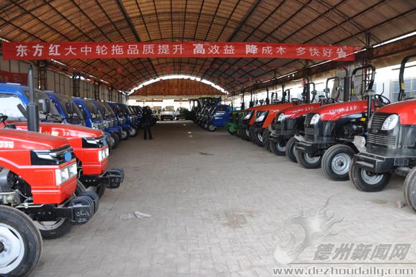 夏津县农机市场货源充足 大中型农机具备受青睐(图)