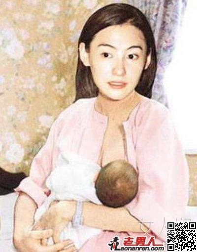 女星林嘉绮晒34D哺乳照 搜罗女星豪放喂奶照