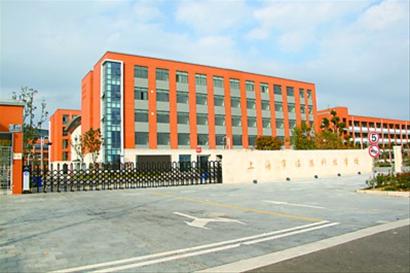 上海市临港科技学校是国家级重点中等职业学校