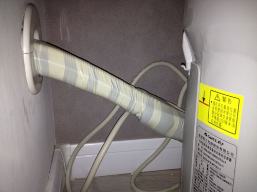 安装错误的空调排水管