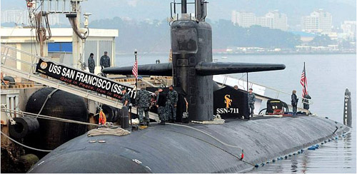 美国航母长期部署水下核潜艇撞击事故原因终于公布了！