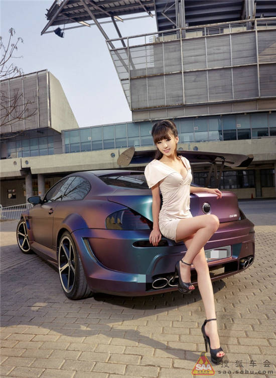 轿跑将搭载已配备在宝马x5m和x6m上的4.4v8双涡轮增压发动机高清图片