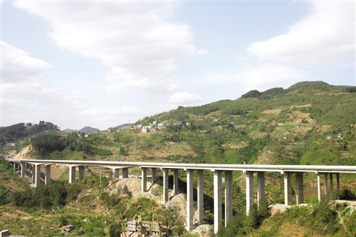 四川万源:风景这边独好(组图)