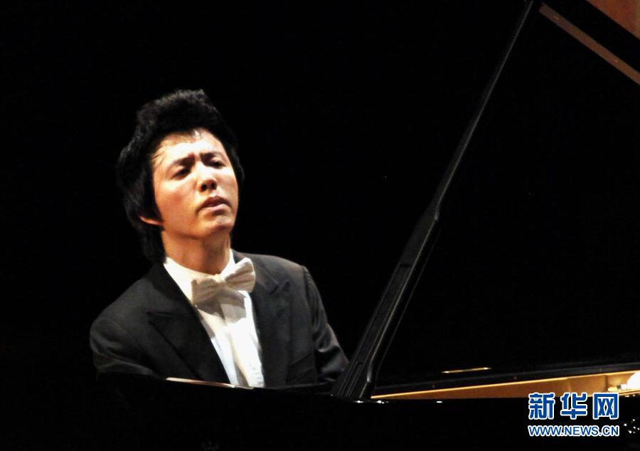 5月14日,李云迪在德国柏林爱乐大厅演奏.