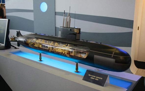 俄向中国出口潜艇做出空前让步 承认挣钱更重
