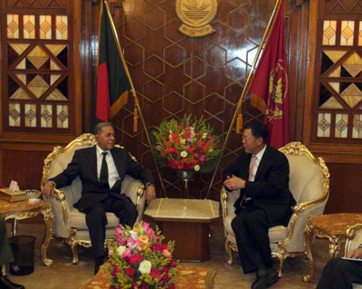 驻孟加拉国大使李军拜会孟加拉国新任总统