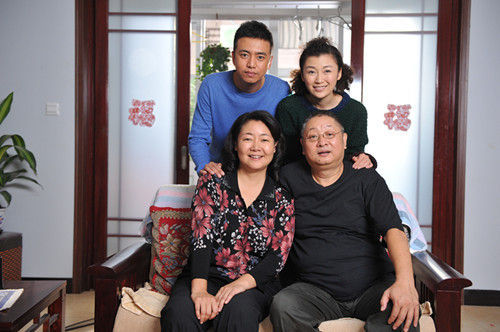 赵正阳萨日娜《媳妇是怎样炼成的》合作演母子(组图)