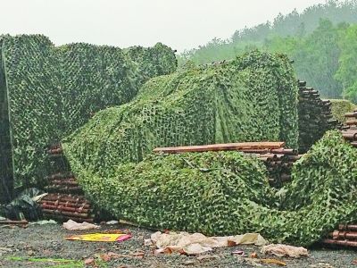 违建披上伪装网躲避国土部门卫星航拍(图)