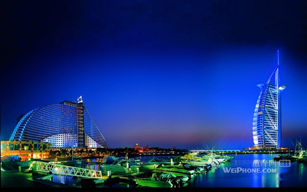 迪拜七星酒店为顾客提供24k金外壳的ipad(组图)