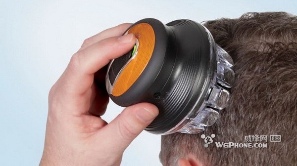 不妨试一试 小设备助单手轻松剪头发(组图)