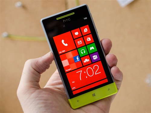 Windows Phone 美国市场份额猛增 黑莓惨跌至
