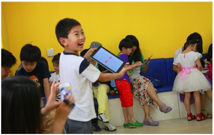 馆推出iPad平板电脑辅助教学儿童教育行业的