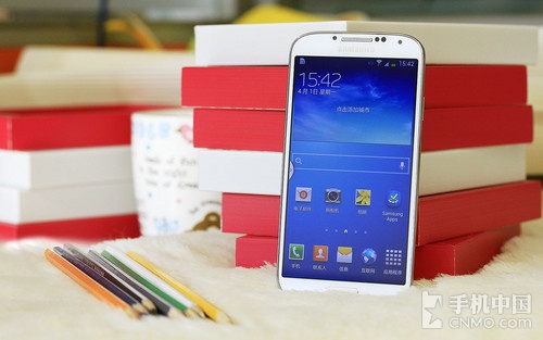三星GALAXY S4正面图片