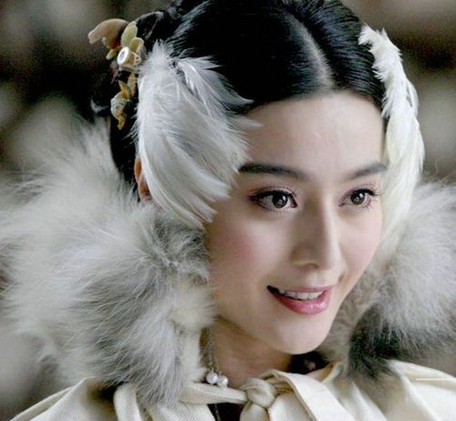 等作品出来了,看了范冰冰的造型,只有两个字可以形容,"惊艳"