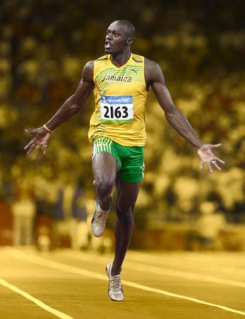 最近几年的百米统治者是牙买加人博尔特,他在2008年和2012年拿到100米