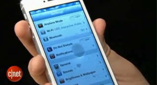iPhone 5屏幕进水严重(图片截取自视频)