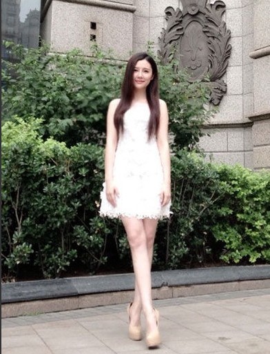 央视最美体育女主播私照 深得宅男喜爱(组图)