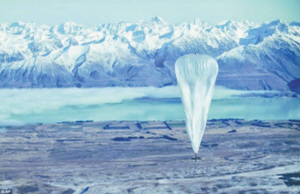 谷歌公司16日在新西兰南岛放飞了30个外形酷似水母的半透明热气球