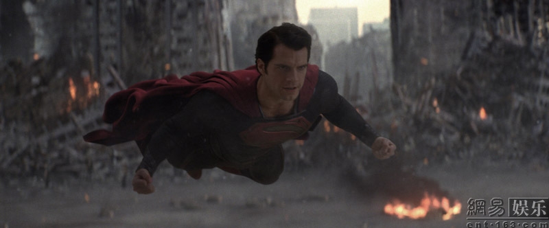 《超人》超炫特效媲美阿凡达 6月20日内地上映