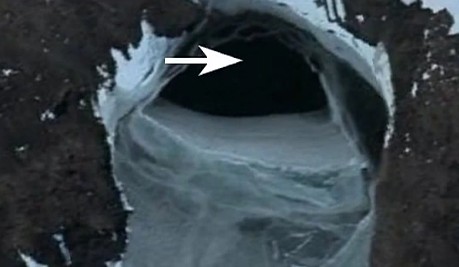南极洲发现外星人基地?多次发现飞碟向南极腹