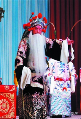 京剧演员李胜素的丈夫是谁 京剧演员李胜素现任的 ...