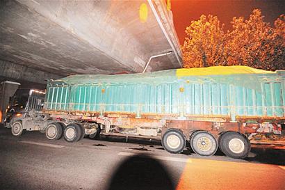 青岛二手小货车_五菱双排加长小货车_五十铃双排座 ...