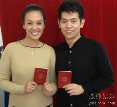 玖月奇迹中国范红娘 夫妻红歌会度蜜月之旅(