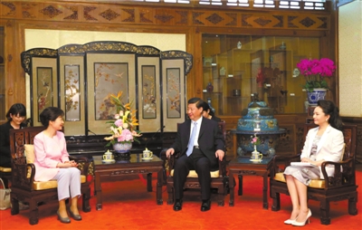 昨天,国家主席习近平在北京钓鱼台国宾馆会见韩国总统朴槿惠。 新华社发
