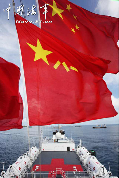 中国海军和平方舟医院船抵达马尔代夫开展医疗