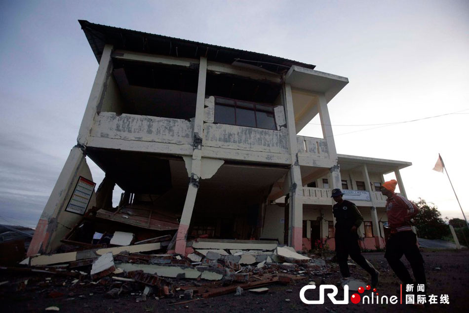 印尼苏门答腊发生6.1级地震 已致22人死亡210