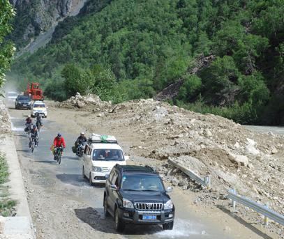 13小时排除险情 川藏公路已恢复通车(图)-搜狐滚动