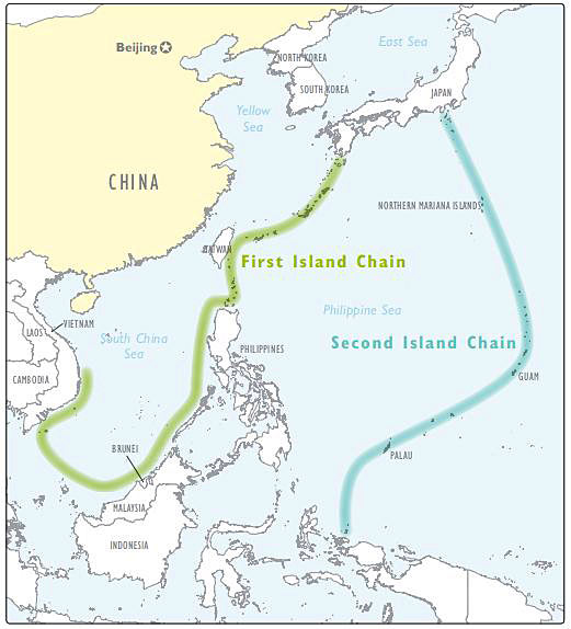 资料图：两条岛链封锁中国。