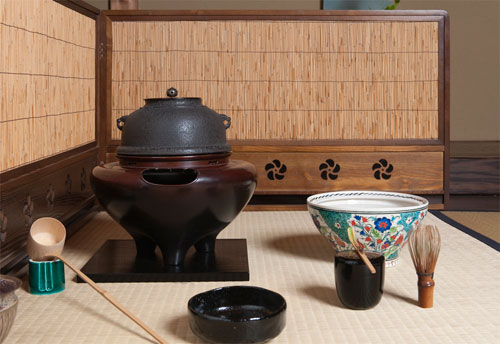 4场茶事里的日本茶道--贵船左源太川床料理