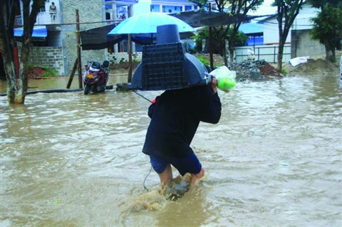 暴雨冲毁供水管道 云南绥江学校停课(图)