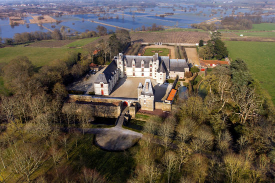 1# Ch teau de GoulaineʼԼԪ1000