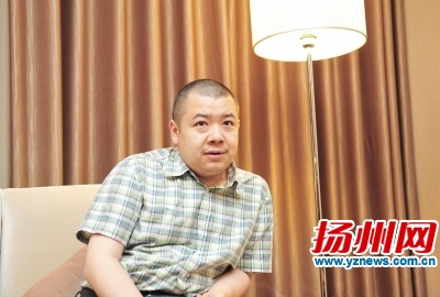 谈到追求梁雅娣,罗洗河说,2002年升段赛,当时三轮结束,他已经升到
