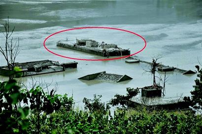 唐家山堰塞湖水位下降 汶川地震被淹场镇浮出水面
