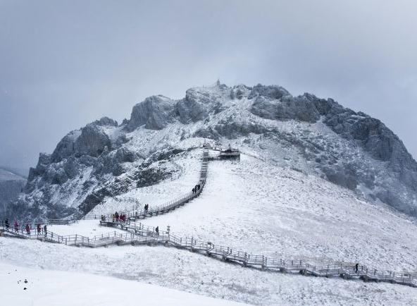 石卡雪山