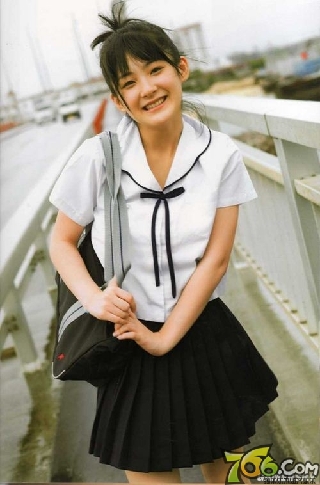 盘点日本高中校园里的 制服美少女 组图 搜狐新闻
