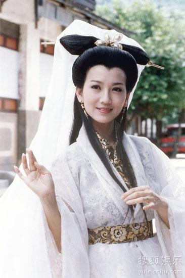 吴宝玲为赵雅芝设计的白娘子造型