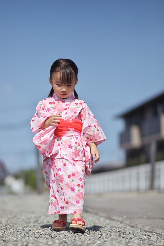 组图:烟花节日本浴衣美少女出街