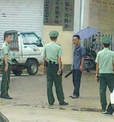 广西东兴一男子冲进计生局砍杀 致2死4伤(图)