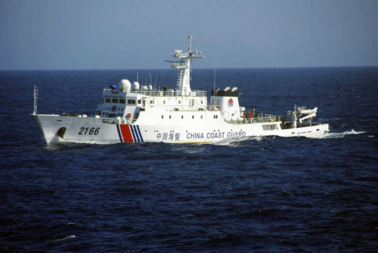 资料图：中国海警在钓鱼岛执法。