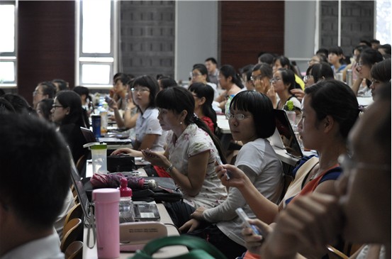 北京大学惊现"课堂神器"(组图)