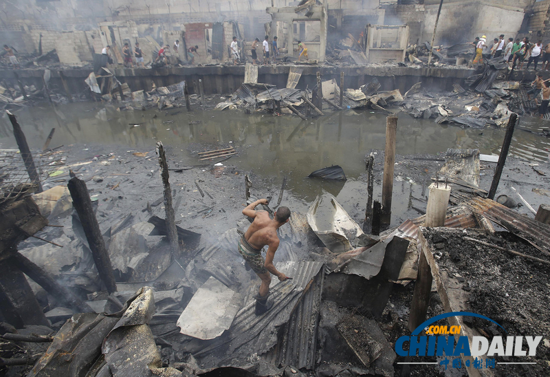 菲律宾马尼拉贫民窟发生火灾 约250栋房屋被毁