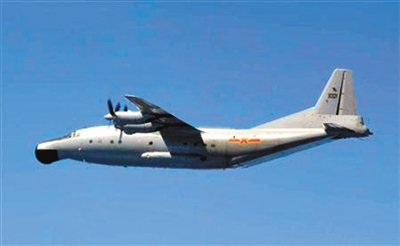 7月24日，中国军方一架警戒机飞经冲绳主岛和宫古岛之间的公海上空。