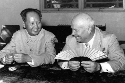 赫鲁晓夫和毛泽东(资料图)