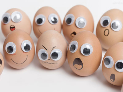 六种绝对不能吃的鸡蛋:裂纹蛋 粘壳蛋 散黄蛋