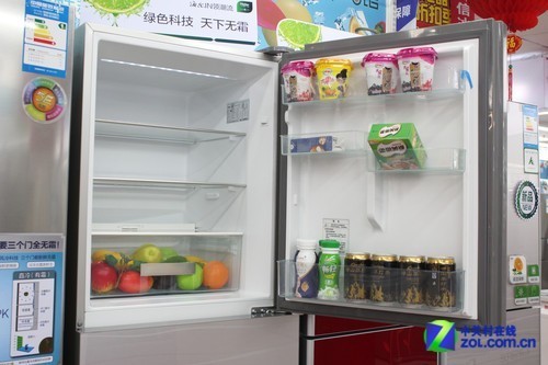 智能温控功能 海尔三门冰箱售价4699元