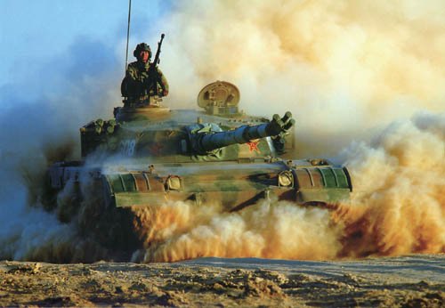 解放军赴俄96坦克配爆炸式装甲 可抵御炮弹袭